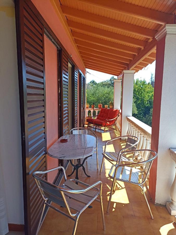 Iren Holiday Apartment Ípszosz Kültér fotó