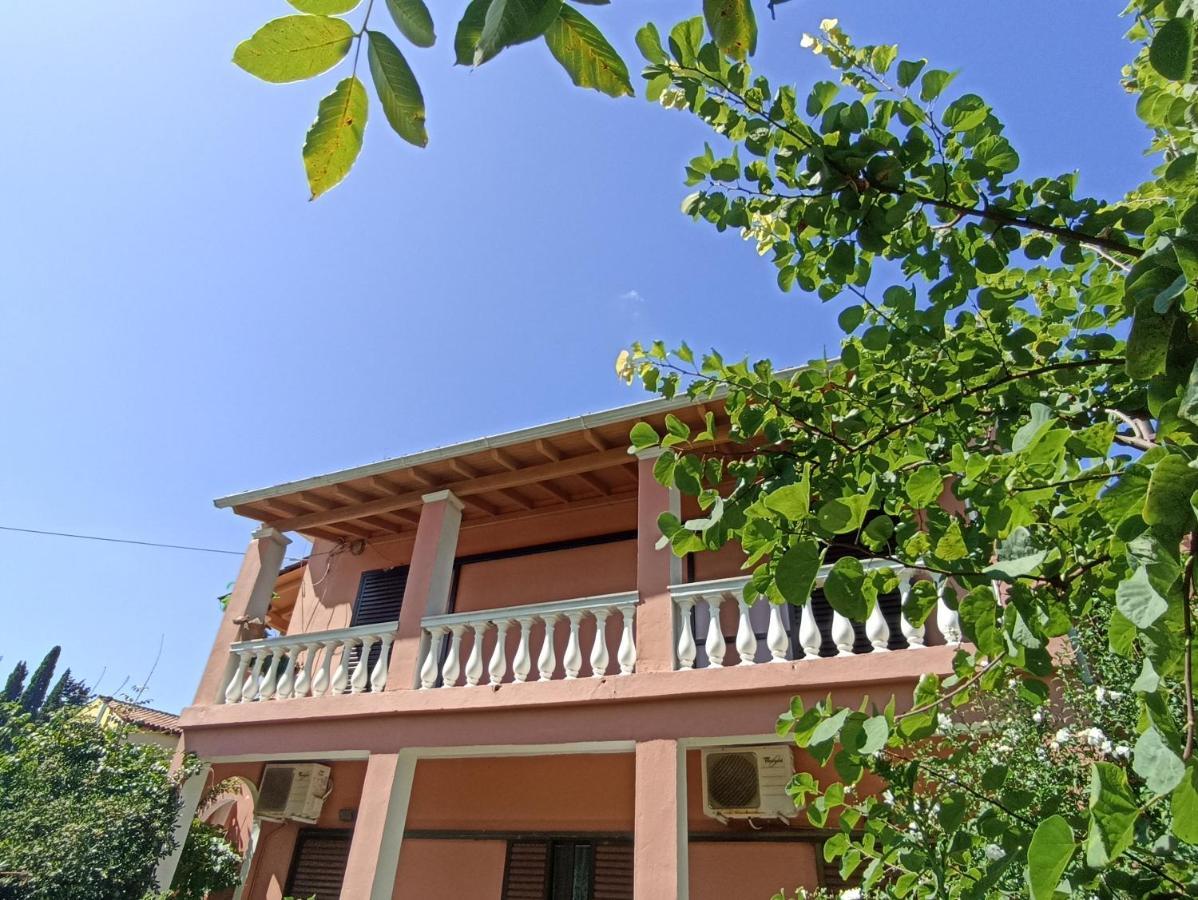 Iren Holiday Apartment Ípszosz Kültér fotó