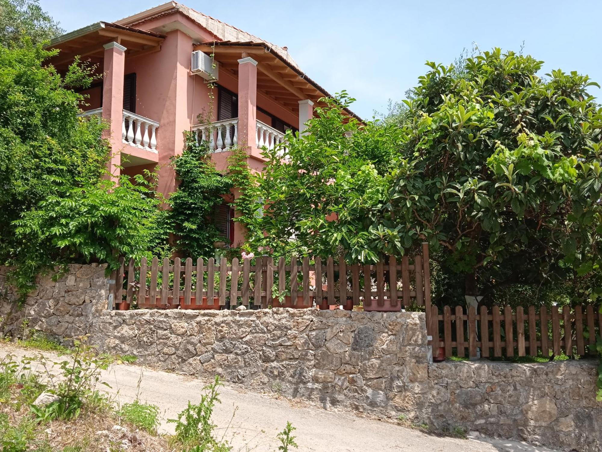 Iren Holiday Apartment Ípszosz Kültér fotó